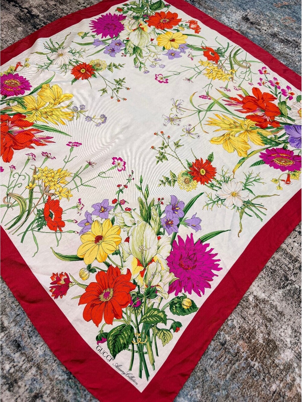 Vintage Gucci Flora Silk Scarf Red Floral Accornero Italy 33" Square - Picture 3 of 10